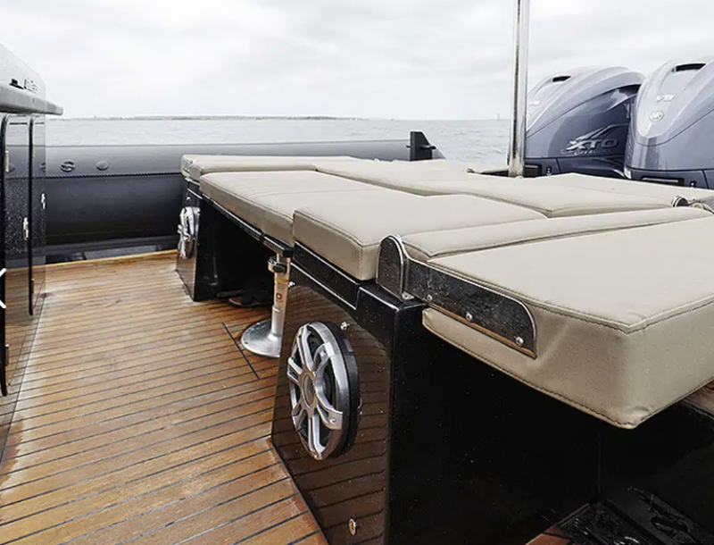 Sea Water GHOST 320 - FULL OPTIONS