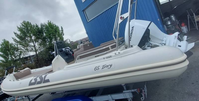 BSC COLZANI 65 IVORY – État proche du neuf