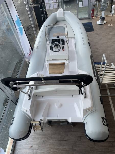 TEMPEST 630 S DISPONIBLE DE SUITE