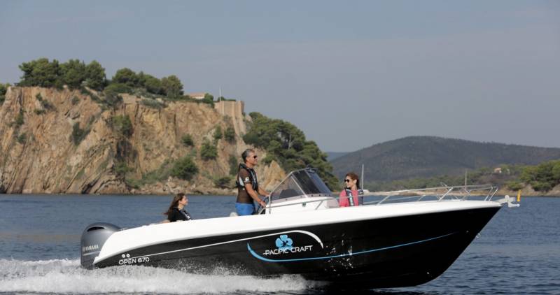 PACIFIC CRAFT 670 OPEN DISPONIBLE DE SUITE