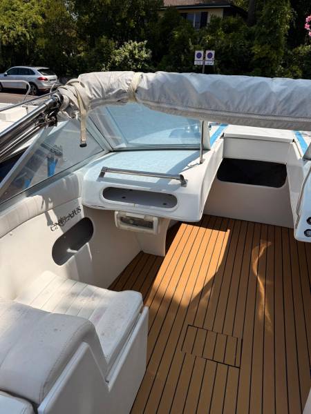 CHRIS CRAFT LANCER 19