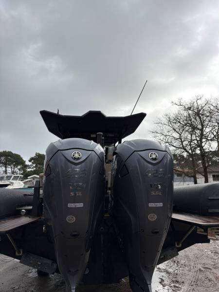 Sea Water GHOST 320 - FULL OPTIONS