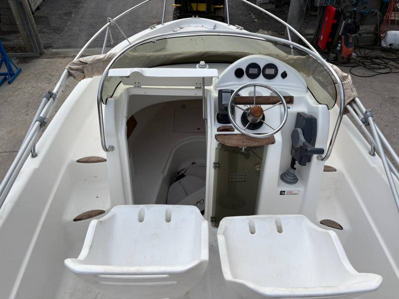 B2 Marine Cap Ferret 552 SWA