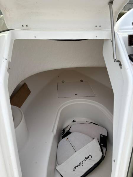 B2 Marine Cap Ferret 552 SWA