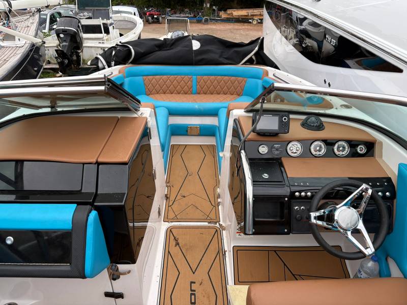 FOUR WINNS SL242