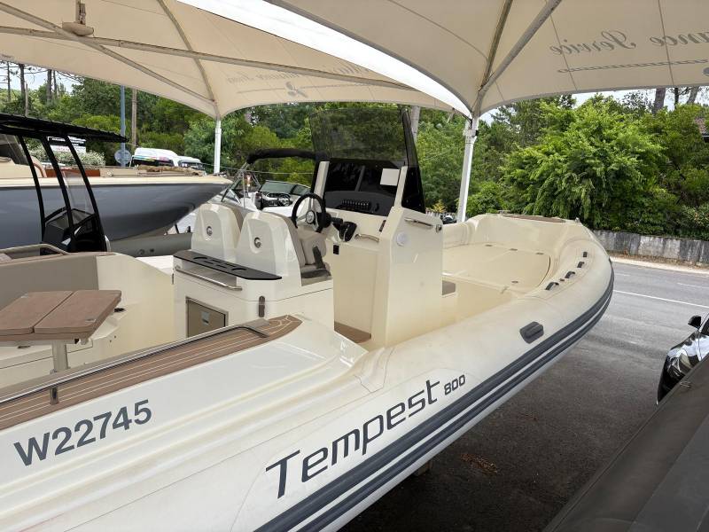CAPELLI TEMPEST 800 OPEN - Disponible Immédiatement