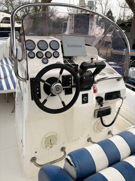 Medline III - 2x150 CV Honda - Prêt à naviguer